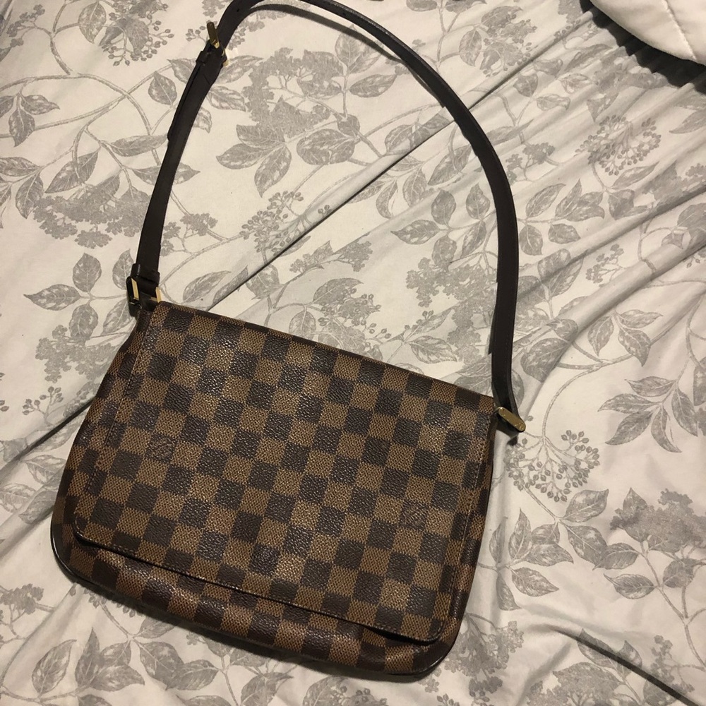 Louis Vuitton musette tango handbang